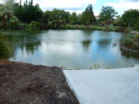 Lake in the park... not geothermal!
